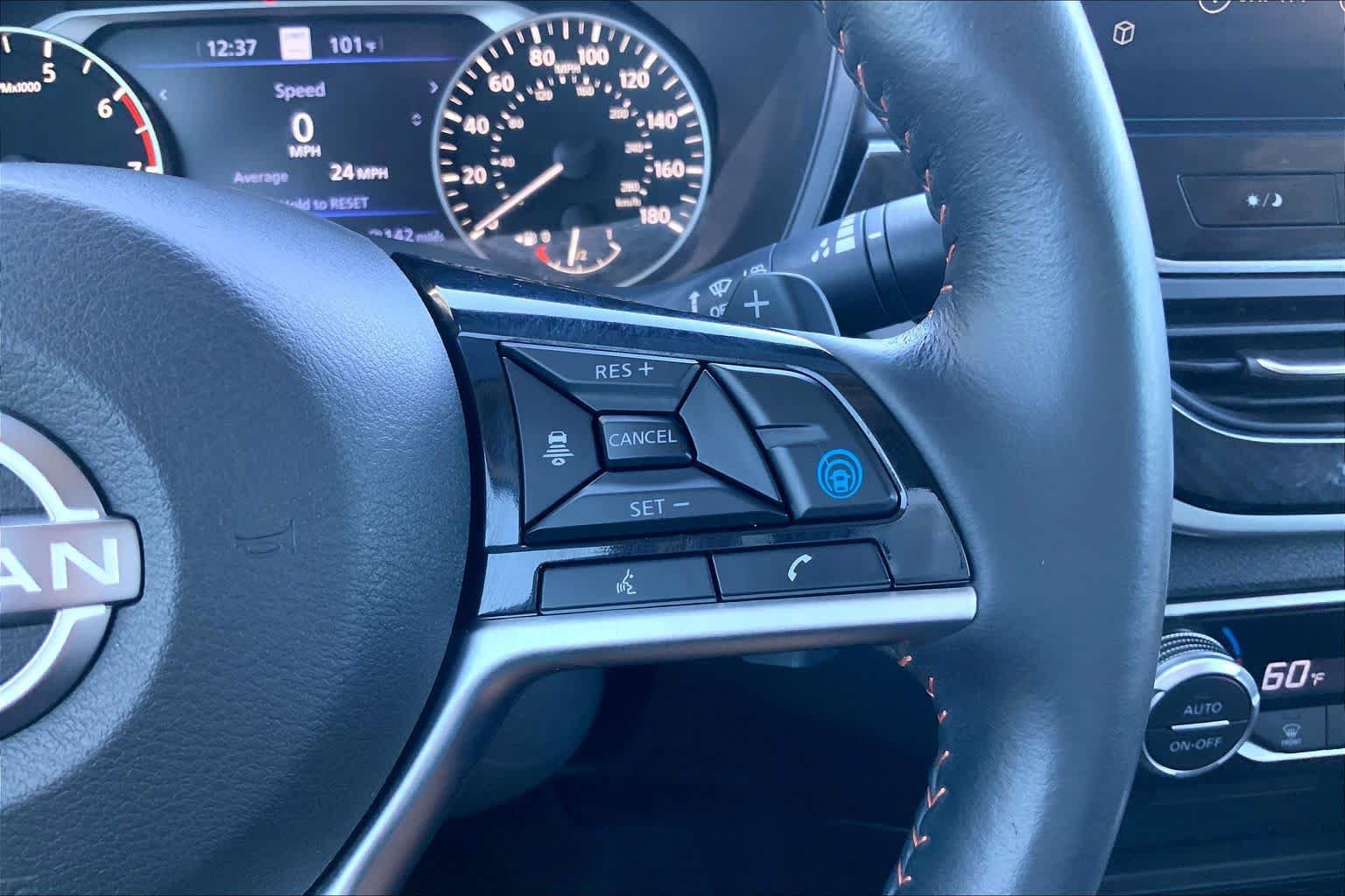 Used 2024 Nissan Altima 2.0 SR FWD image 25