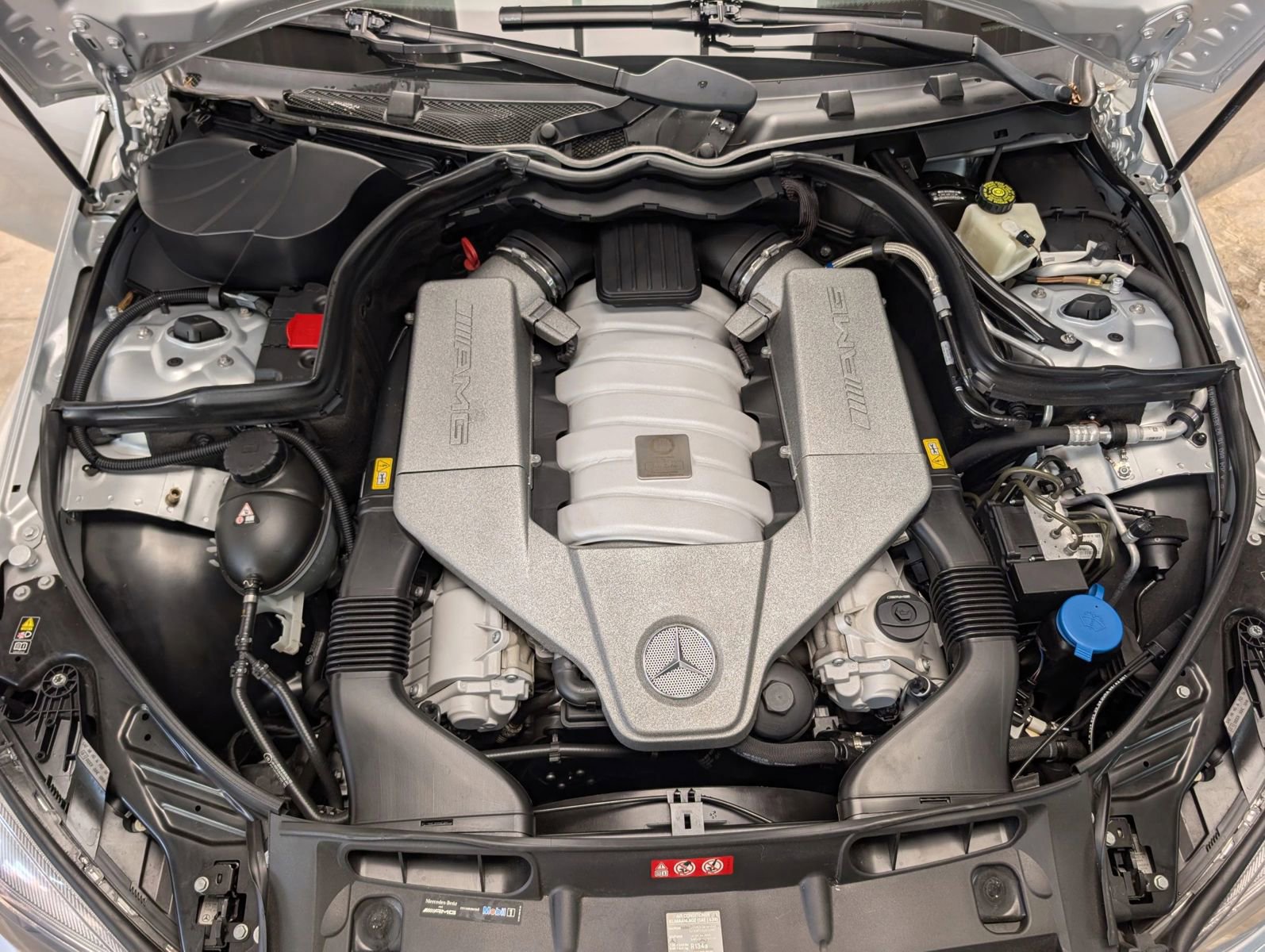 Used 2009 Mercedes-Benz C 63 AMG Sedan image 19