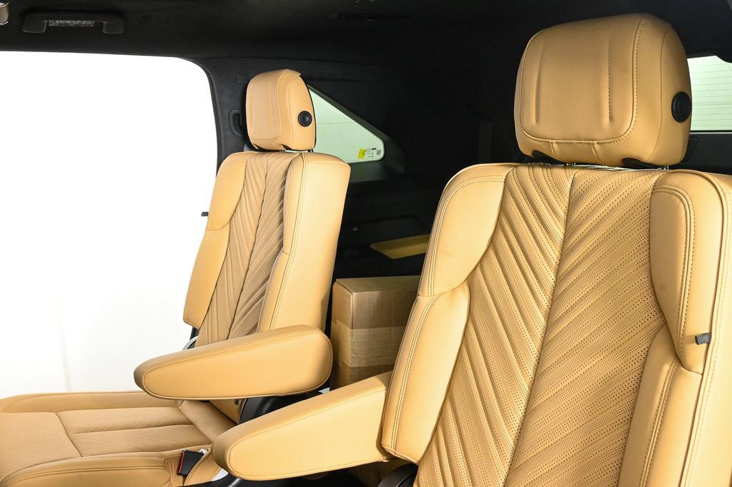 New 2025 Cadillac Escalade IQ Luxury 2 image 23