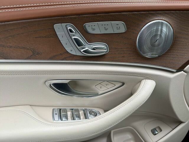 Used 2018 Mercedes-Benz E 400 4MATIC Wagon image 13