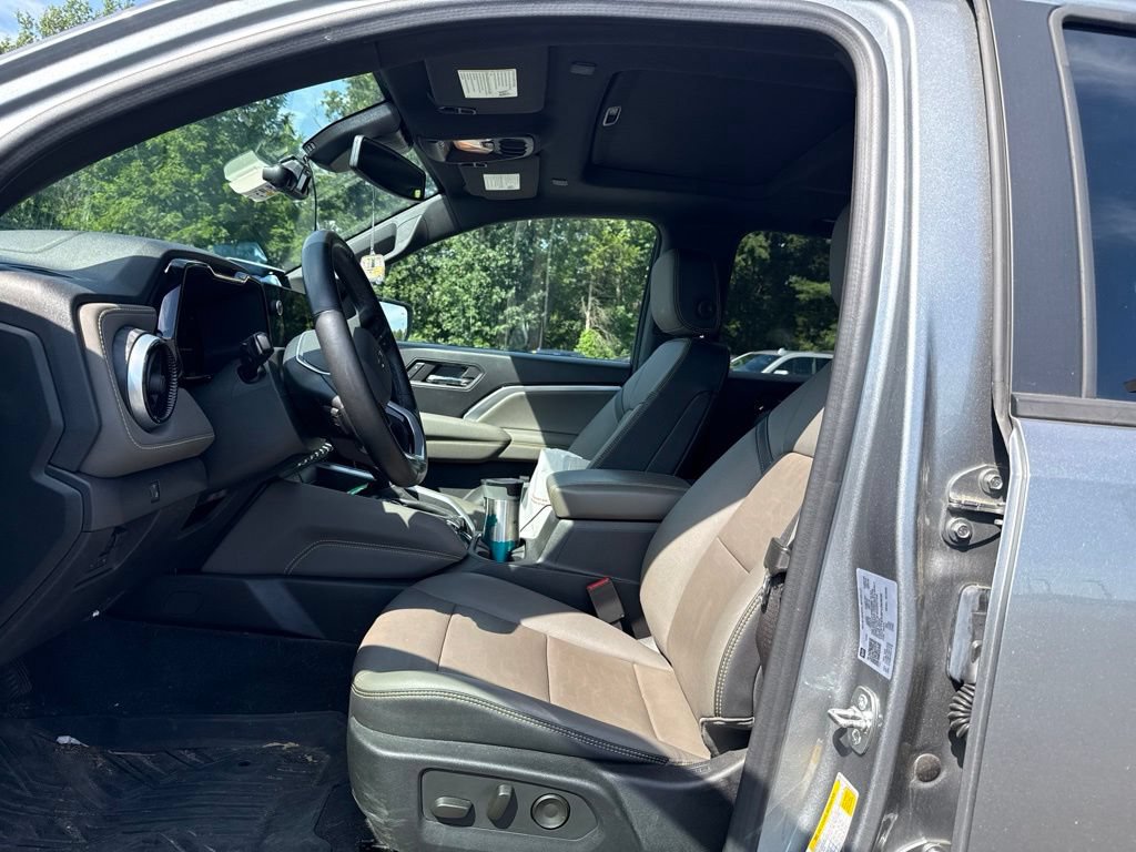 Used 2023 Chevrolet Colorado ZR2 w/ ZR2 Convenience Package III AWD/4WD image 4