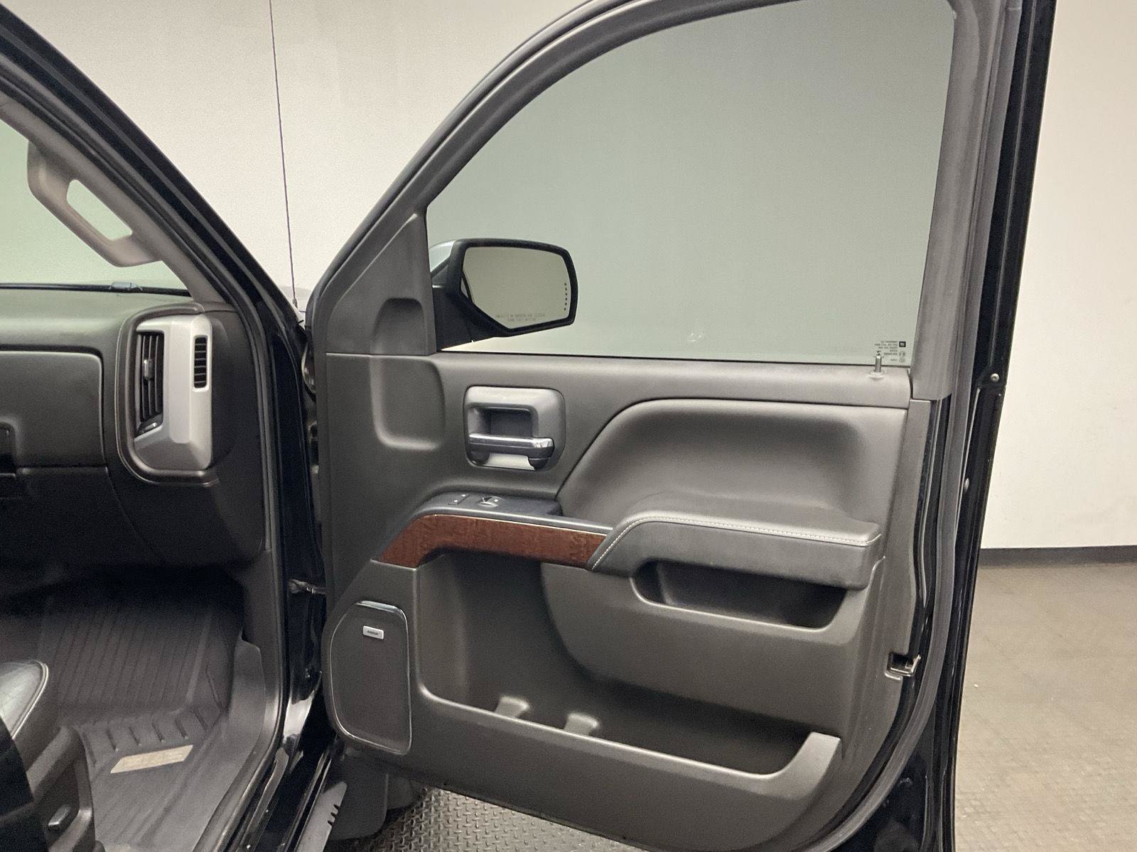 Used 2018 GMC Sierra 1500 SLT w/ SLT Premium Package AWD/4WD image 21