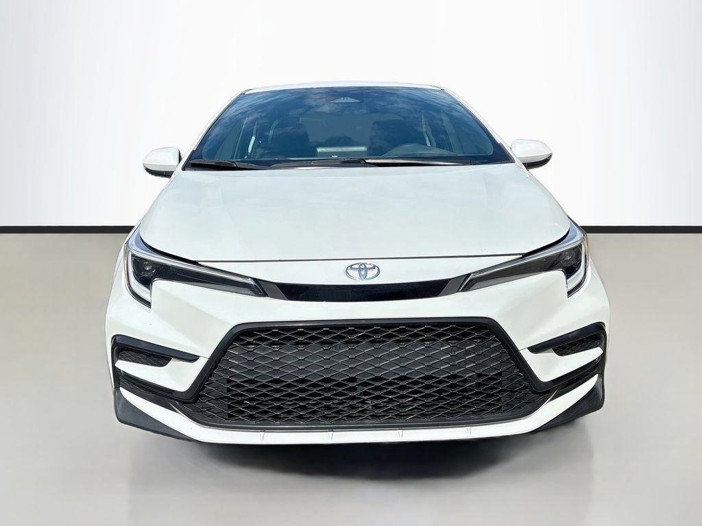 Used 2023 Toyota Corolla SE FWD image 2