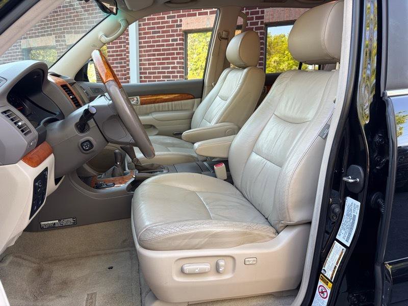 Used 2004 Lexus GX 470 image 31