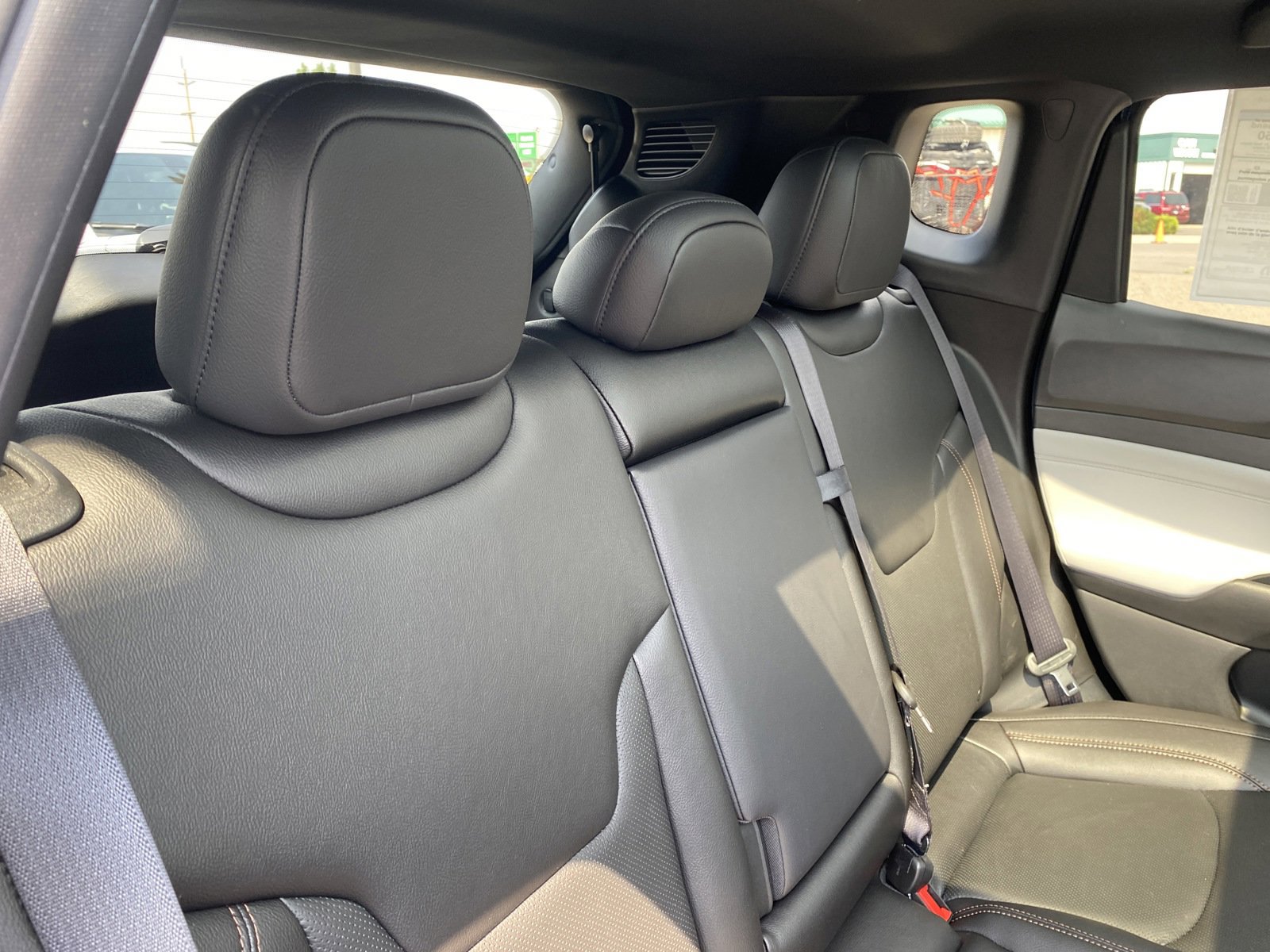 New 2024 Jeep Compass Limited w/ Elite Group AWD/4WD image 15