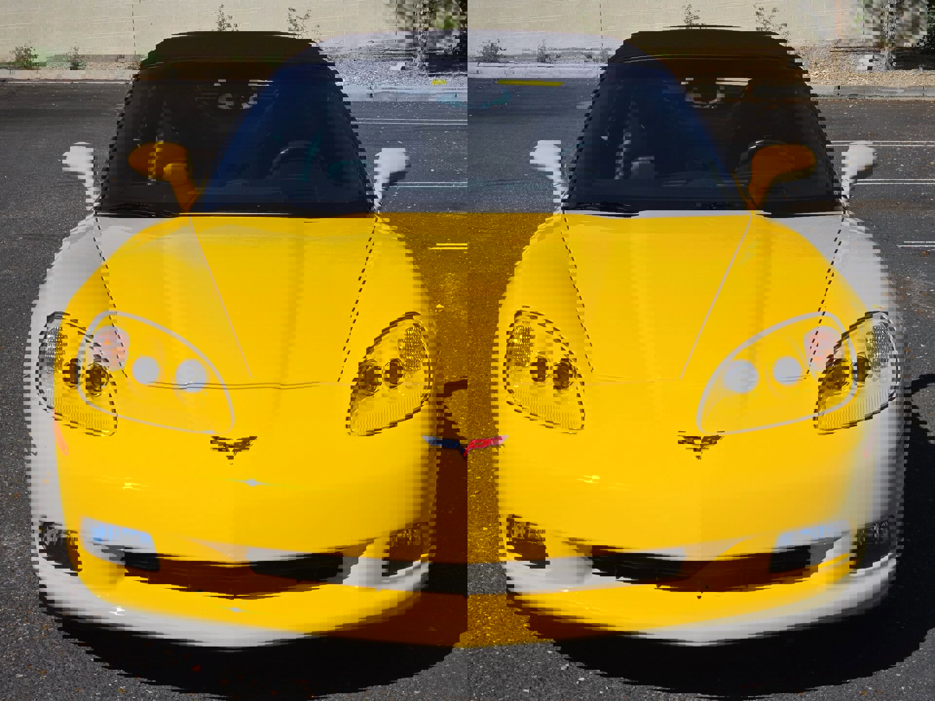 Used 2010 Chevrolet Corvette Convertible w/ Preferred Equipment Group image 5