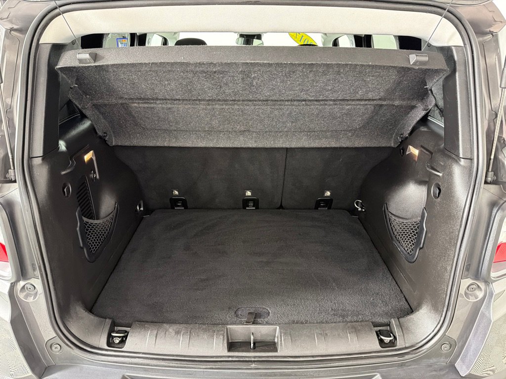 Used 2017 Jeep Renegade Trailhawk image 22