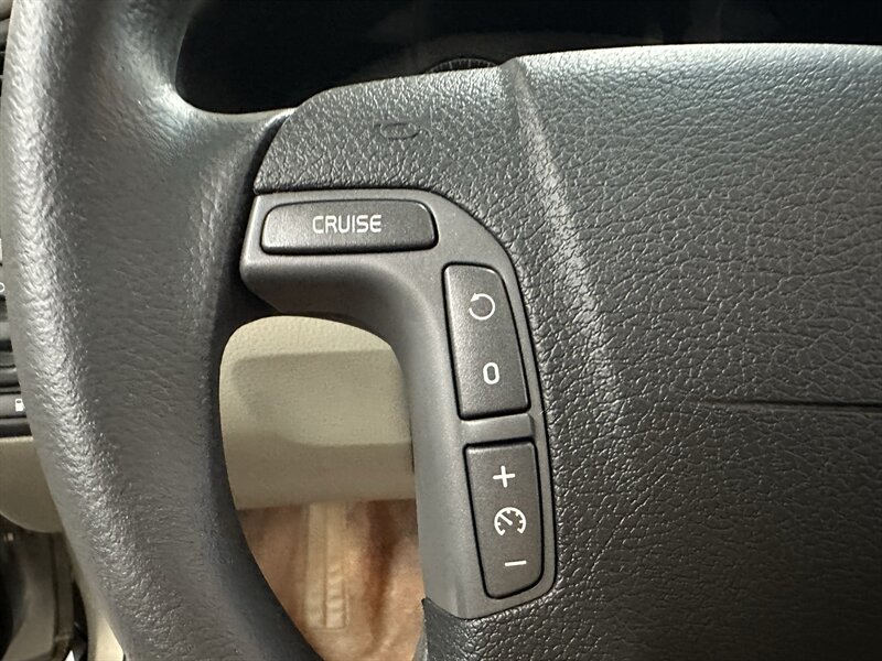 Used 2002 Volvo V70 Cross Country AWD/4WD image 26