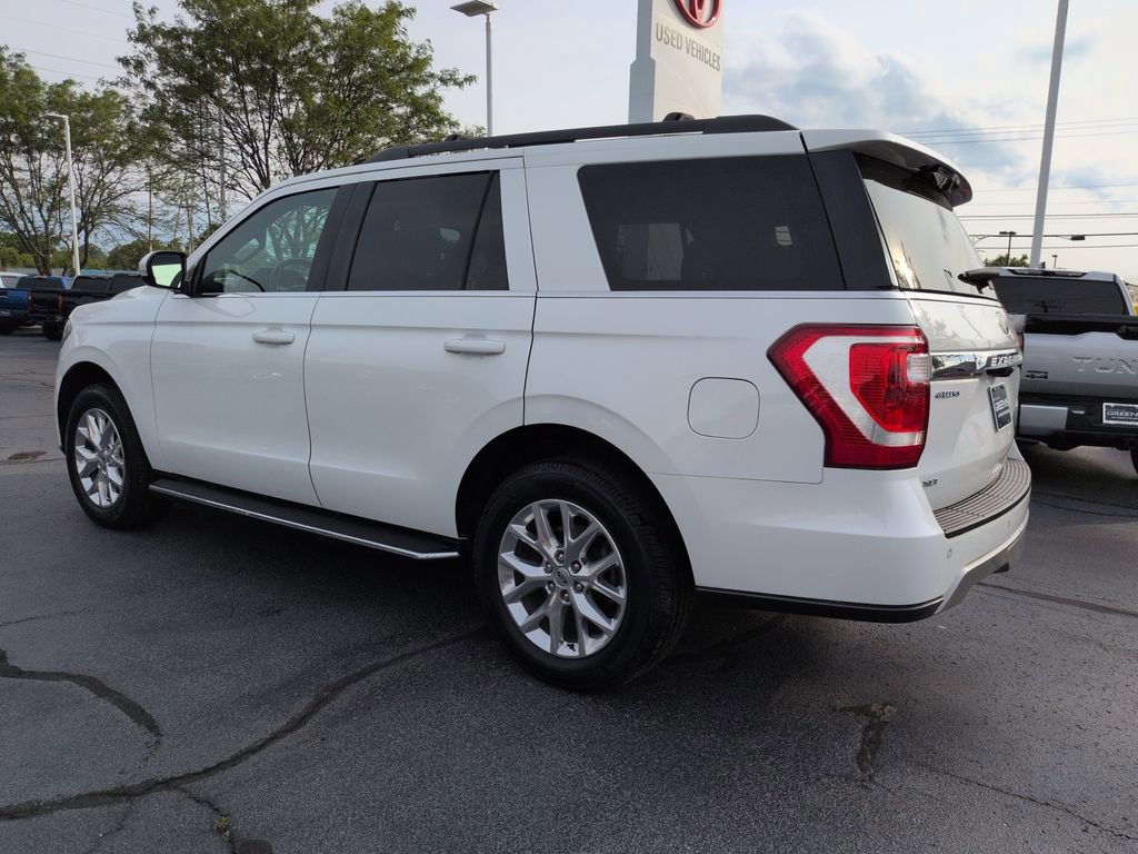 Used 2020 Ford Expedition XLT w/ Equipment Group 202A AWD/4WD image 3