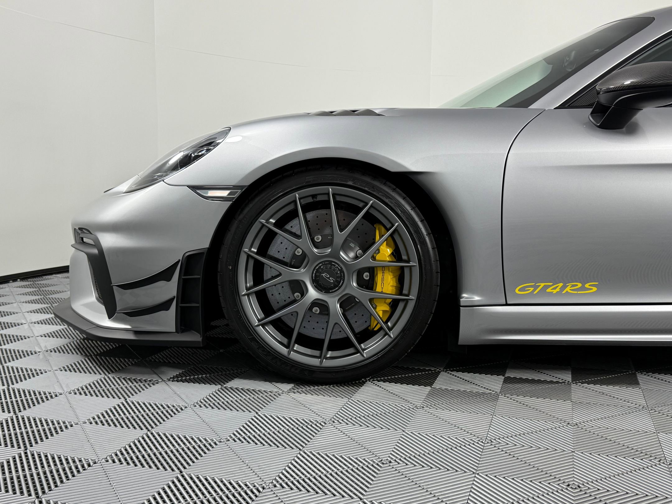 New 2025 Porsche 718 Cayman GT4 RS image 12