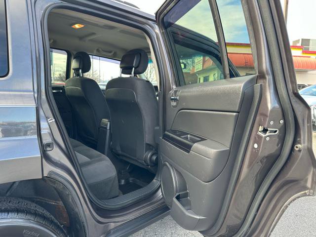Used 2015 Jeep Patriot Latitude image 17
