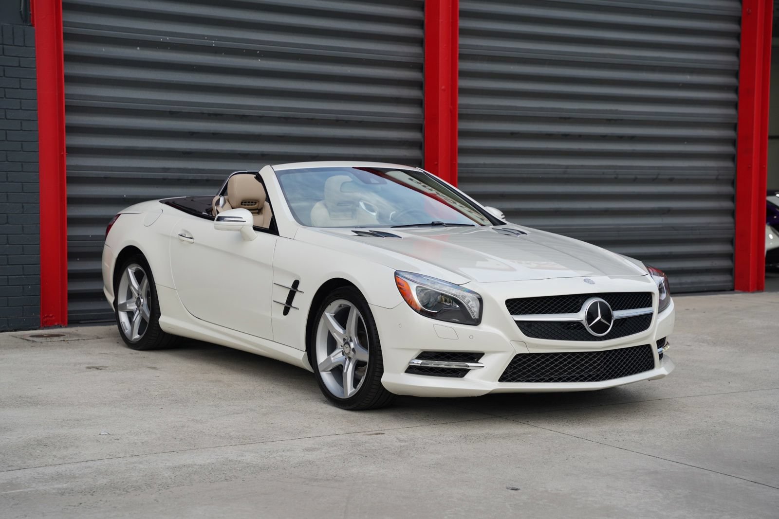 Used 2016 Mercedes-Benz SL 400 image 4