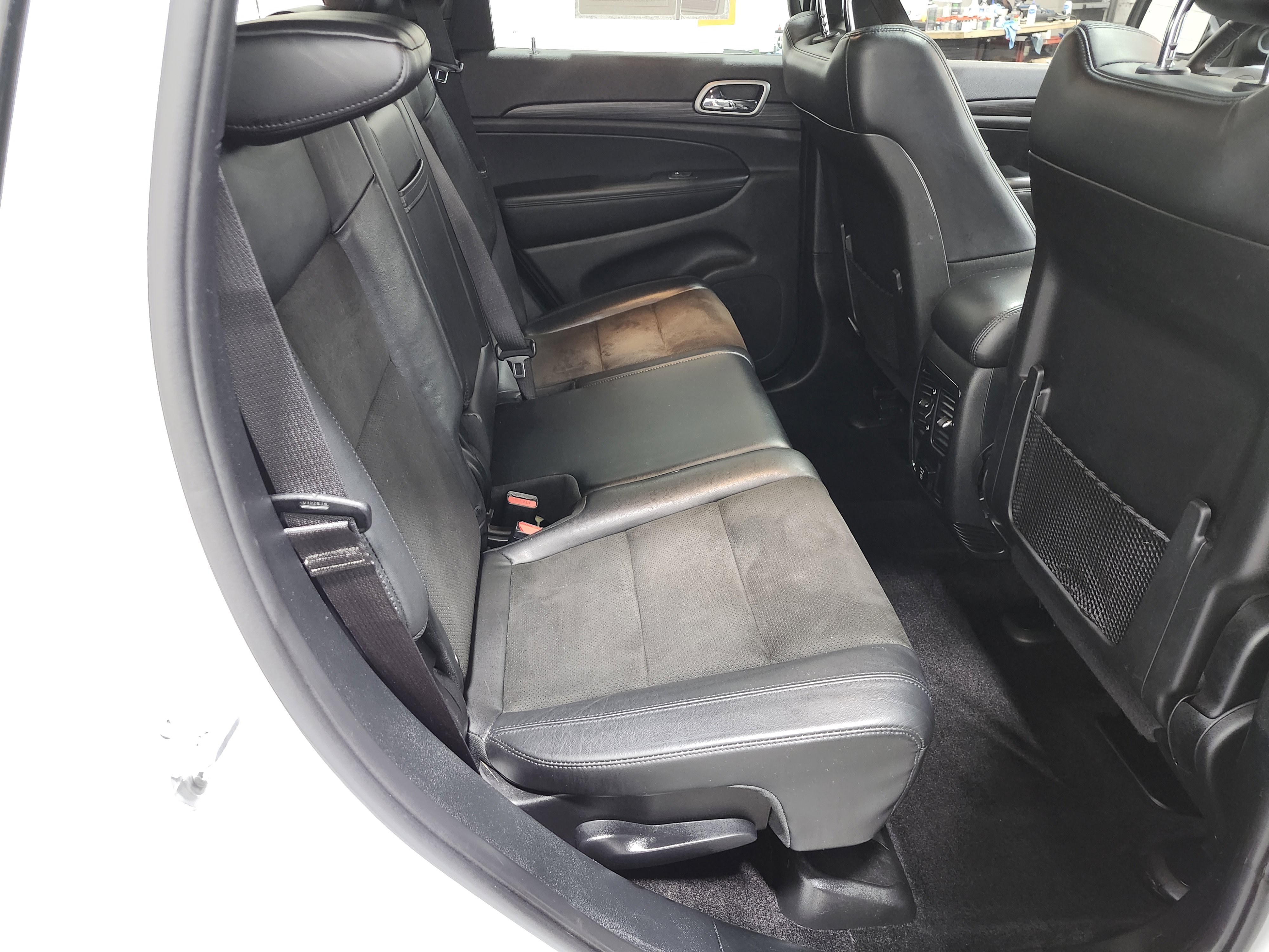 Used 2019 Jeep Grand Cherokee Altitude image 21