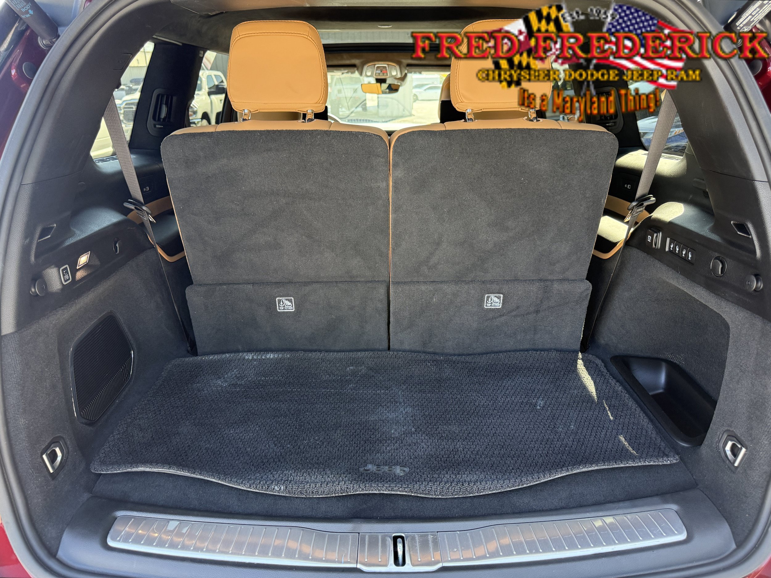 Used 2025 Jeep Grand Cherokee L Summit AWD/4WD image 7