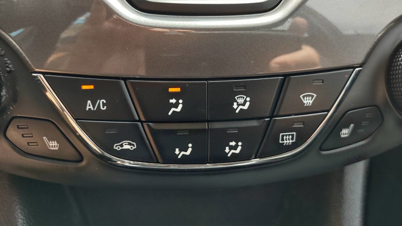 Used 2016 Chevrolet Cruze LT w/ Convenience Package image 25