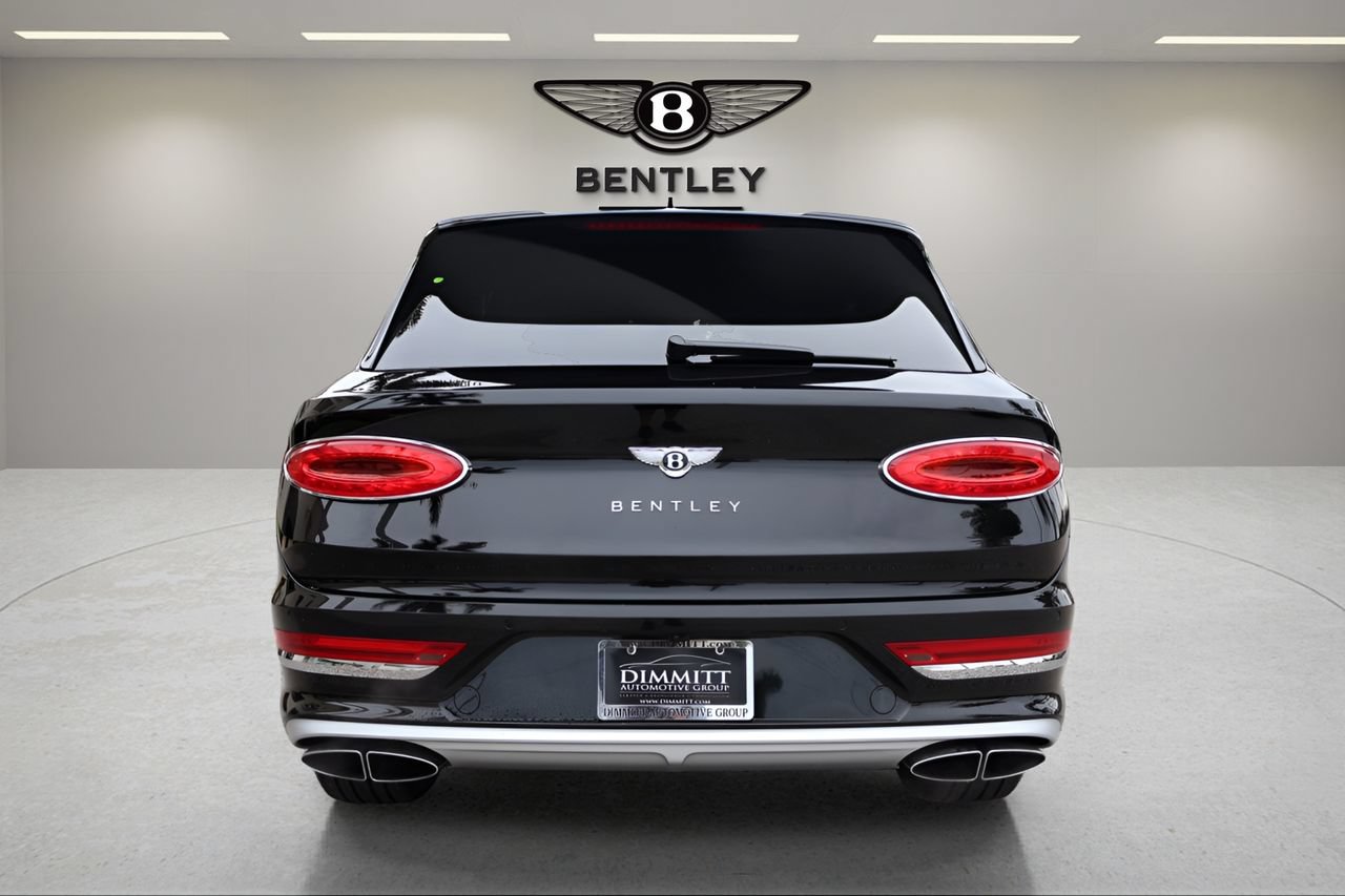 Used 2025 Bentley Bentayga Extended Wheelbase AWD/4WD image 8