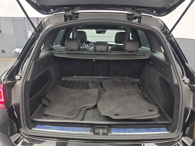 Used 2020 Mercedes-Benz GLC 300 4MATIC image 48