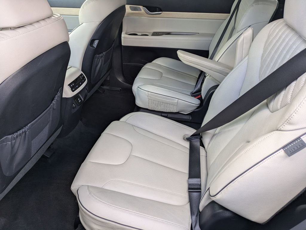 Used 2025 Hyundai Palisade Limited image 26