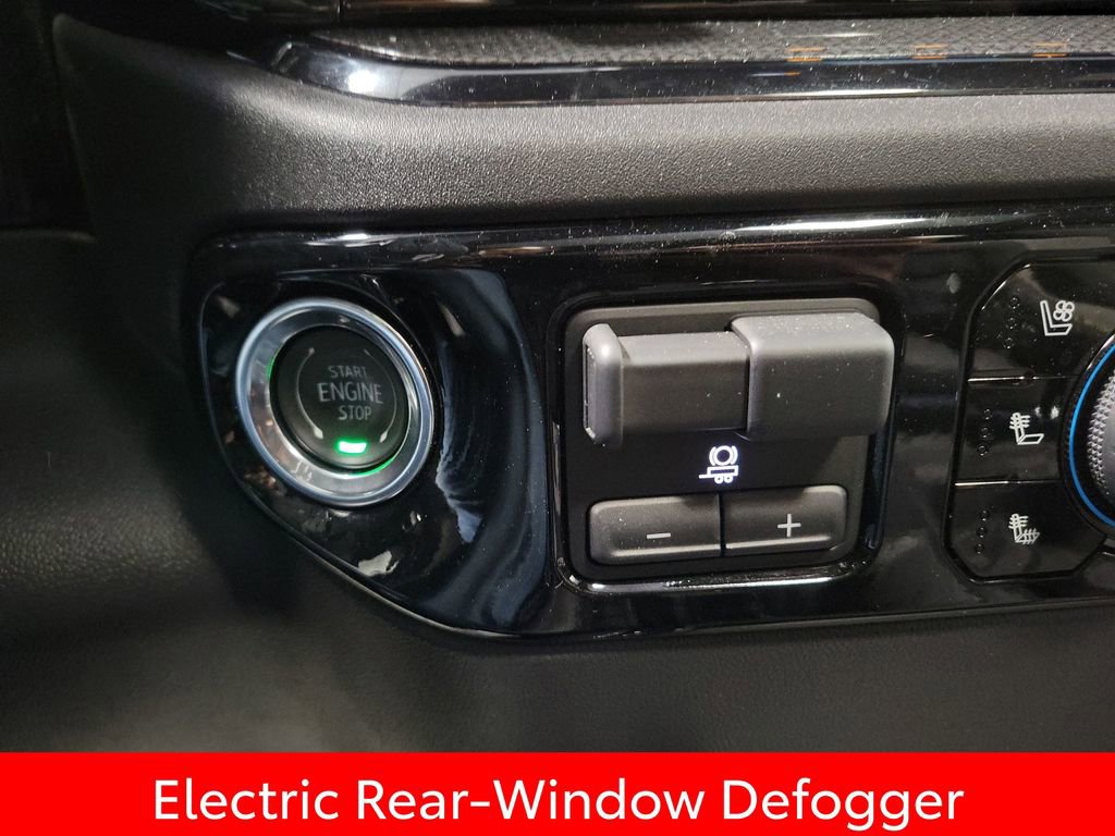Used 2025 Chevrolet Silverado 1500 ZR2 w/ Technology Package image 17