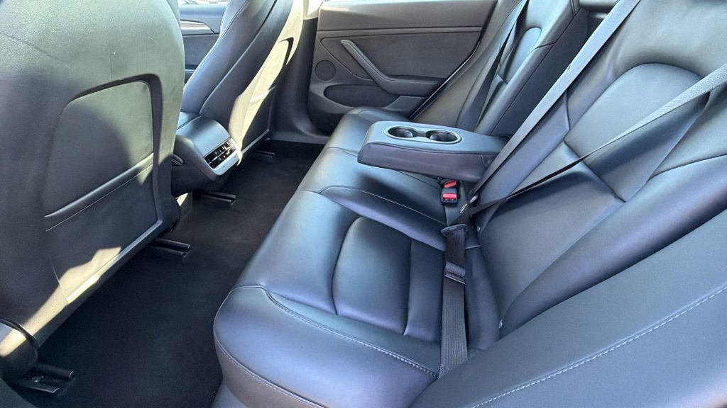 Used 2023 Tesla Model 3 Standard Range image 15