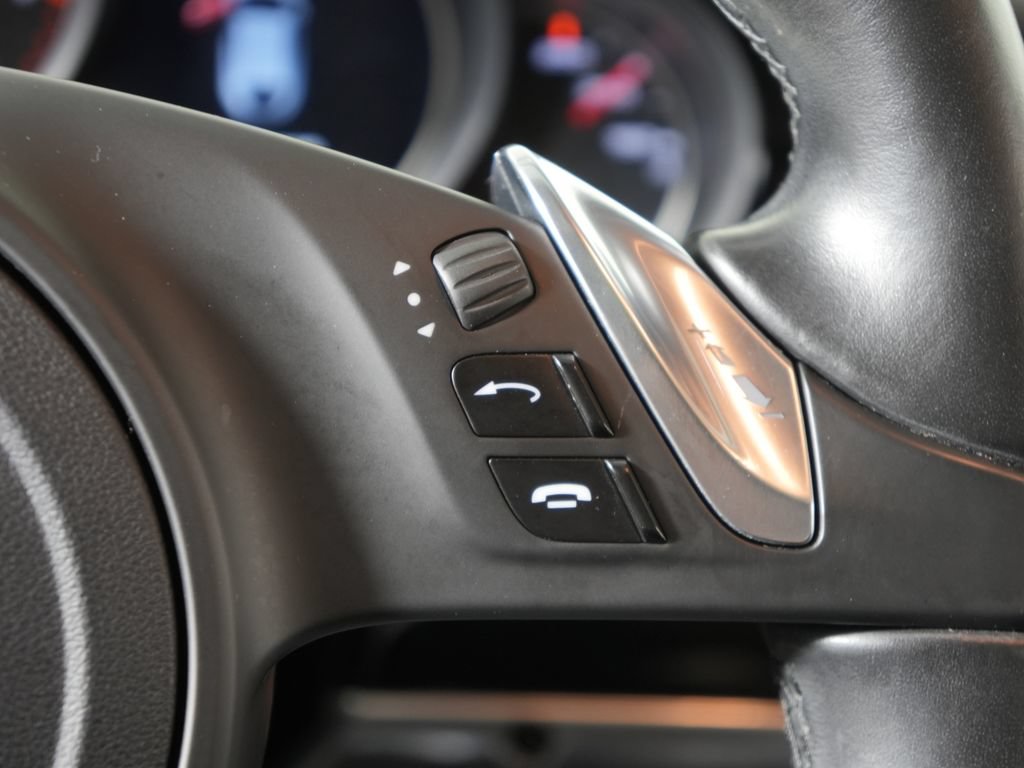 Certified 2016 Porsche Panamera Edition RWD image 27