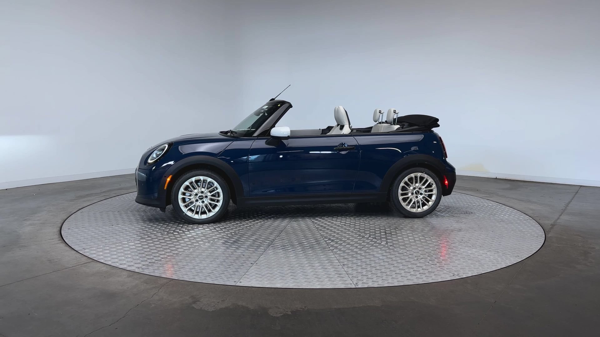 New 2026 MINI Cooper S FWD image 5