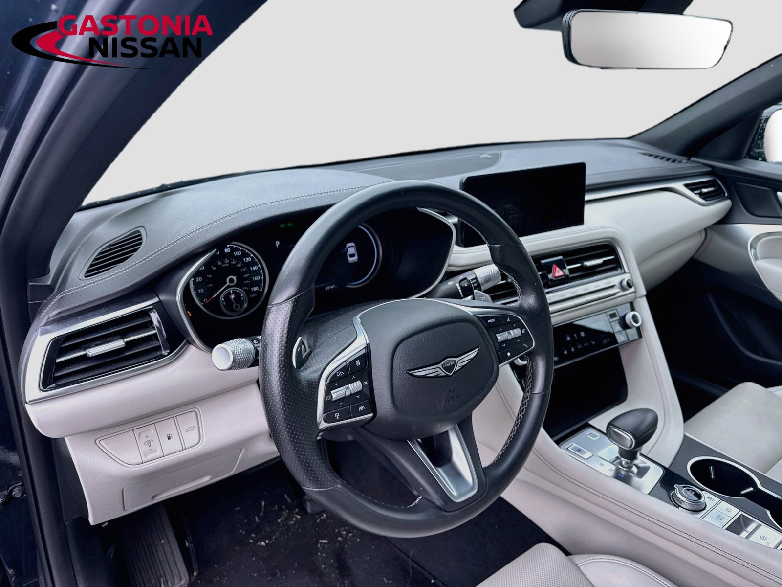 Used 2025 Genesis G70 2.5T AWD/4WD image 11