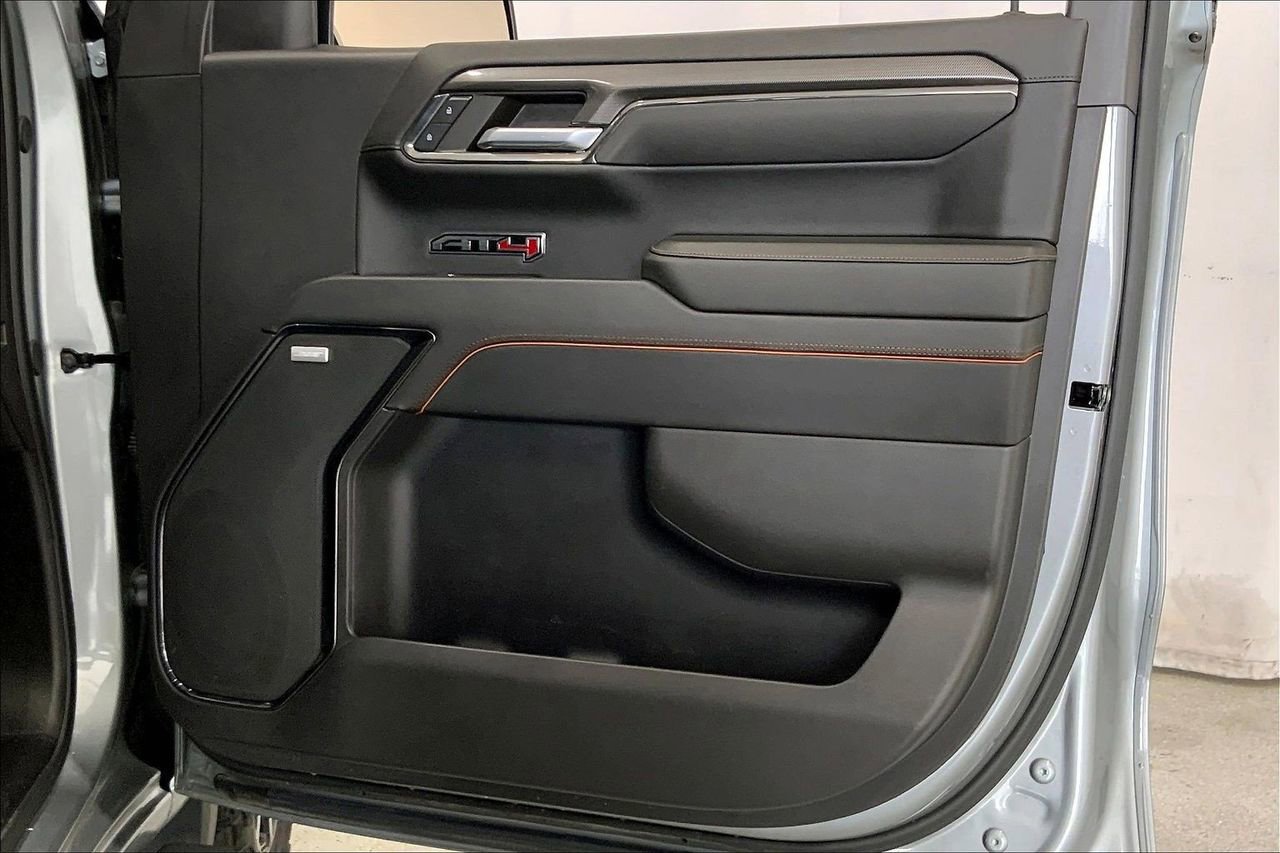 Used 2024 GMC Sierra 1500 AT4 w/ Technology Package image 26