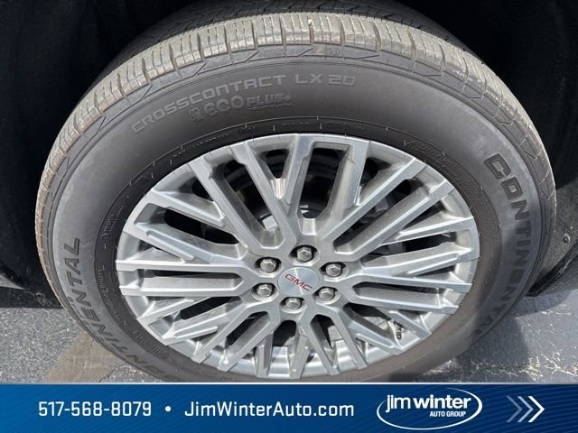 Used 2025 GMC Acadia Denali w/ LPO, Floor Liner Package AWD/4WD image 5