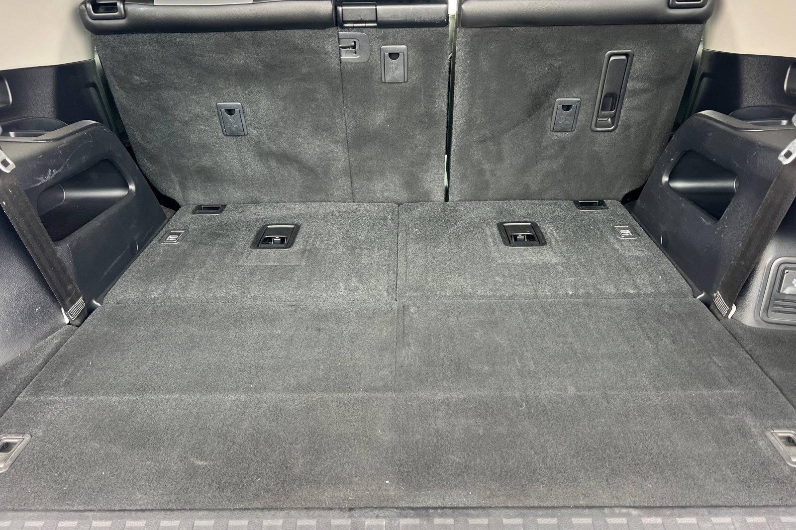 Certified 2018 Toyota 4Runner SR5 Premium AWD/4WD image 15