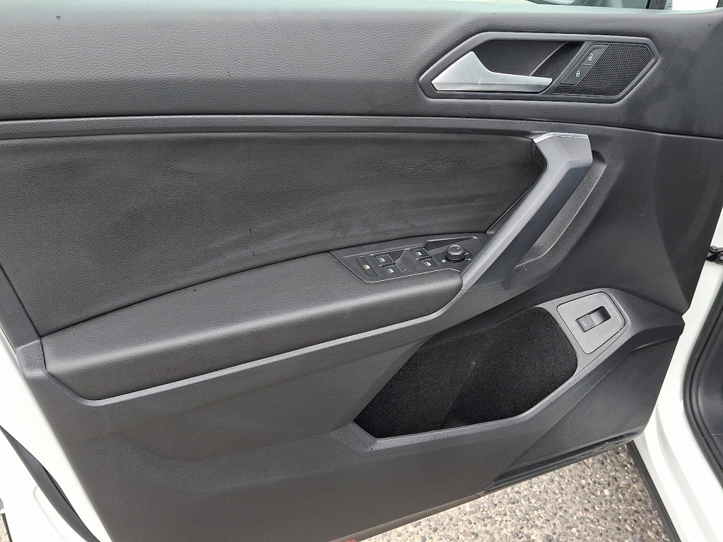 Used 2021 Volkswagen Tiguan SEL image 22