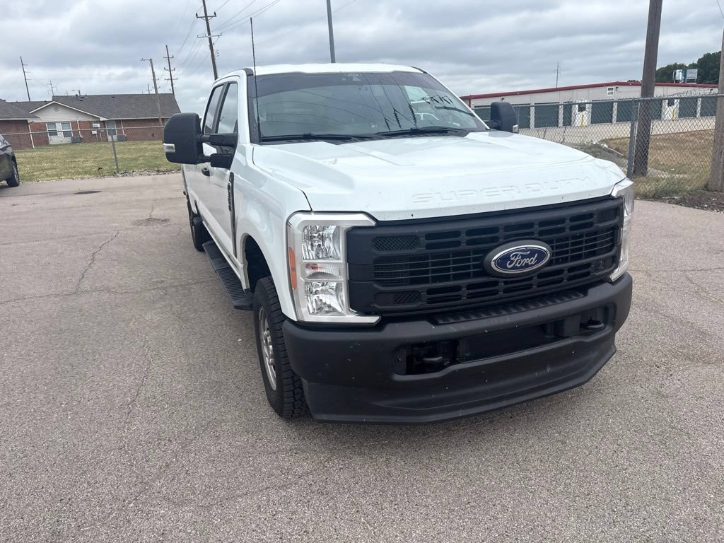 Used 2025 Ford F350 XL AWD/4WD image 3