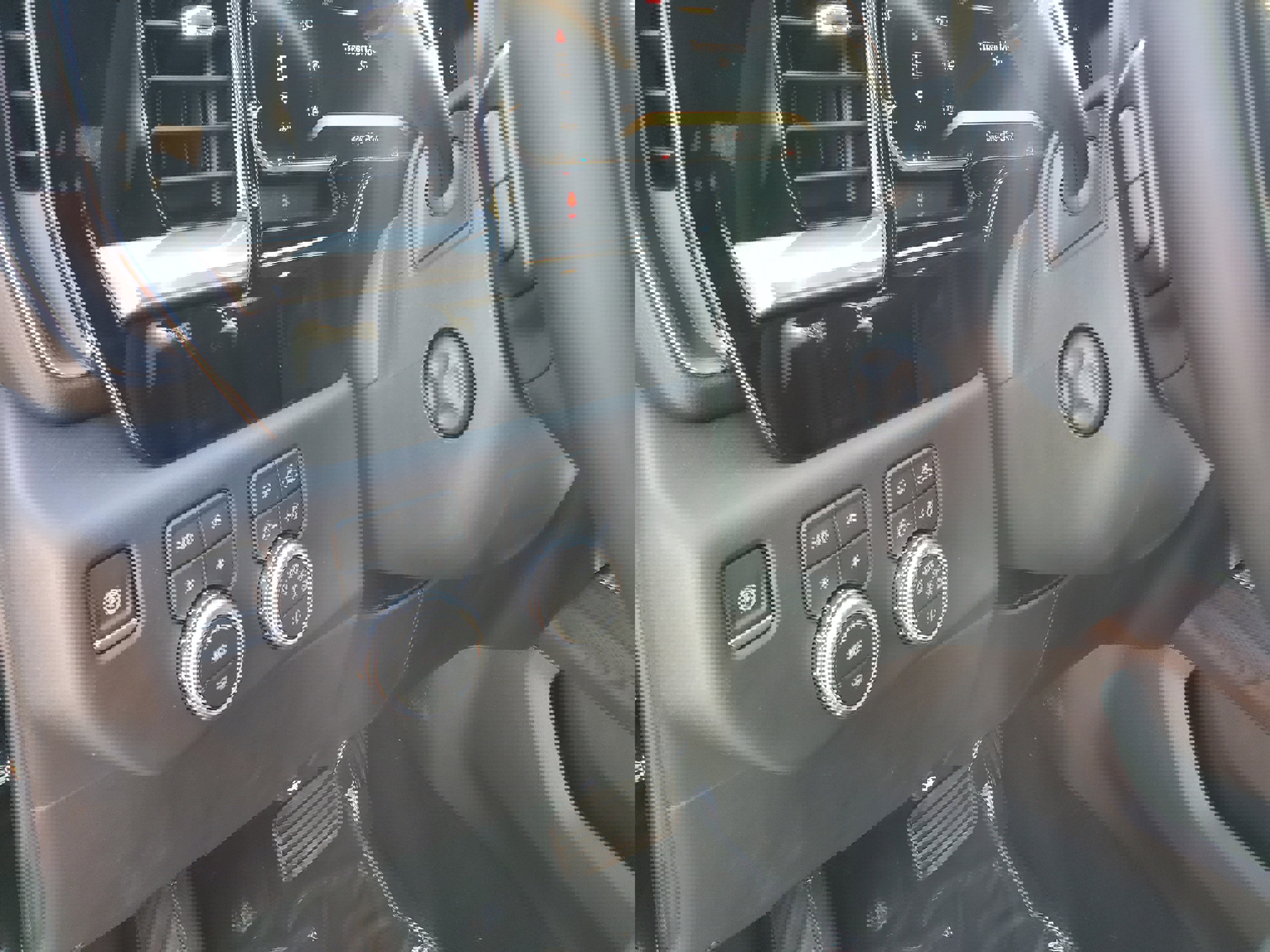 New 2026 GMC Sierra 1500 SLT image 10