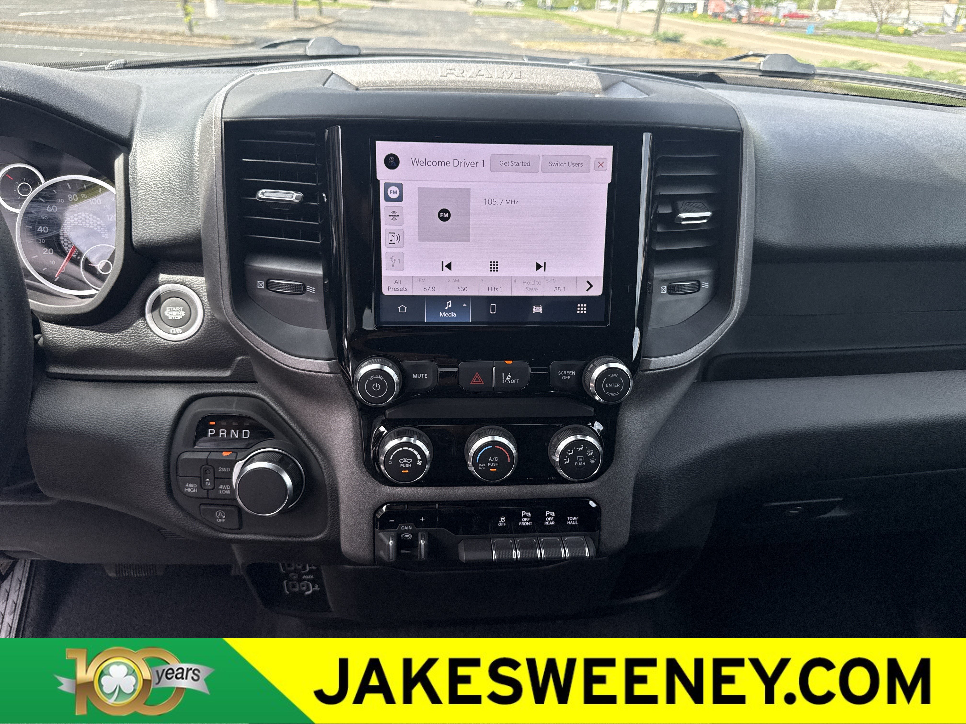New 2026 RAM 1500 Express AWD/4WD image 25