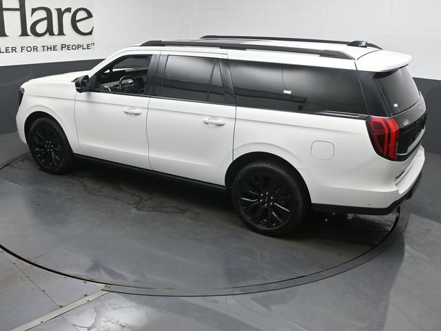 Used 2025 Ford Expedition Max Platinum w/ Stealth Appearance Package AWD/4WD image 44