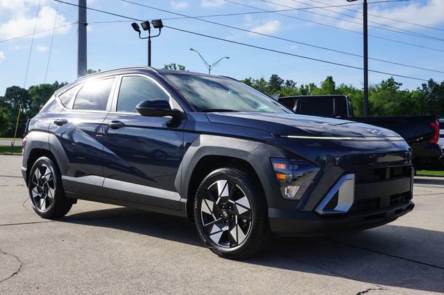 Used 2025 Hyundai Kona SEL image 2