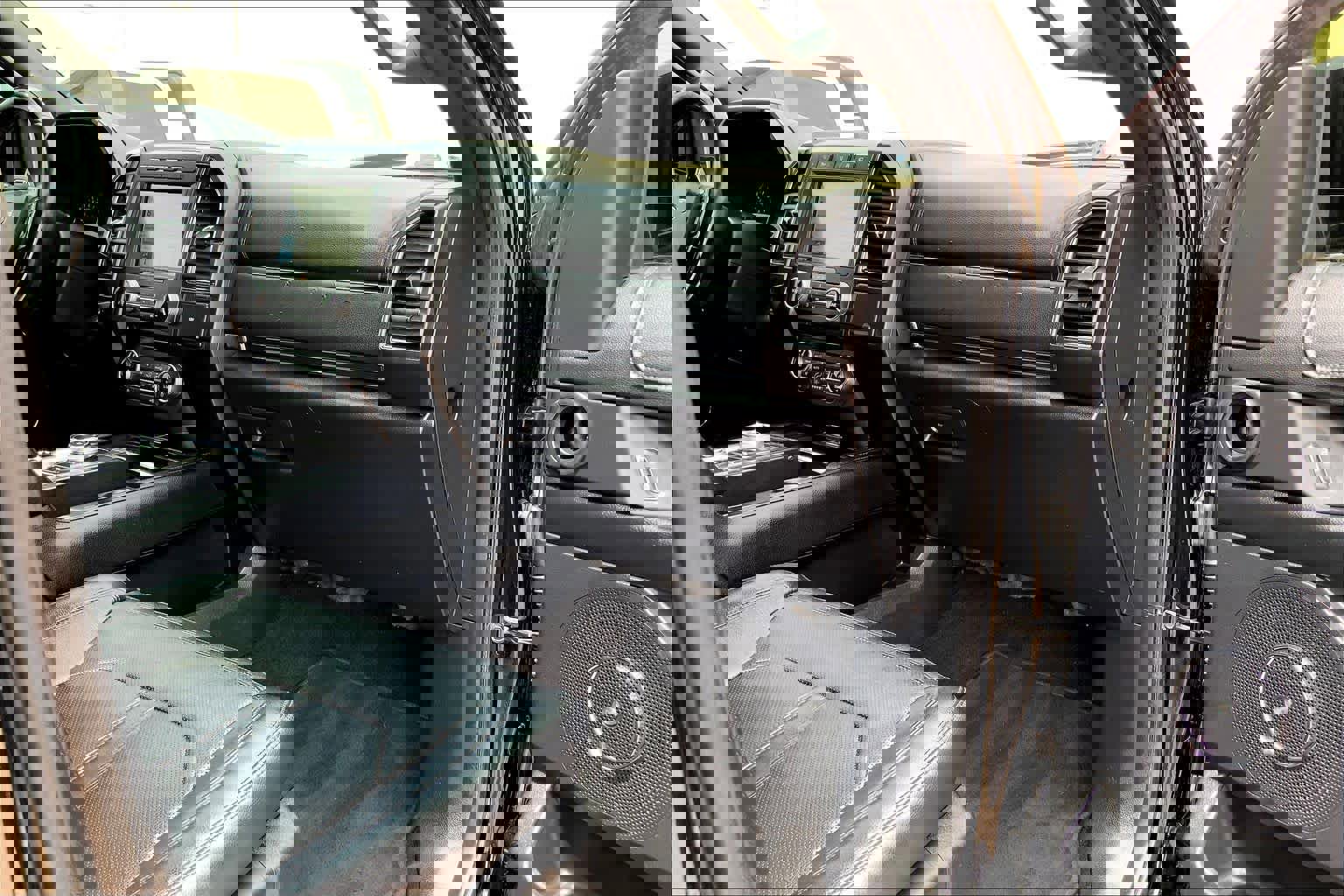 Used 2018 Ford Expedition Max Limited w/ Equipment Group 302A AWD/4WD image 19