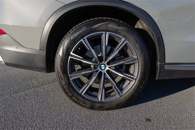 Certified 2025 BMW X5 xDrive40i w/ Parking Assistance Package image 10