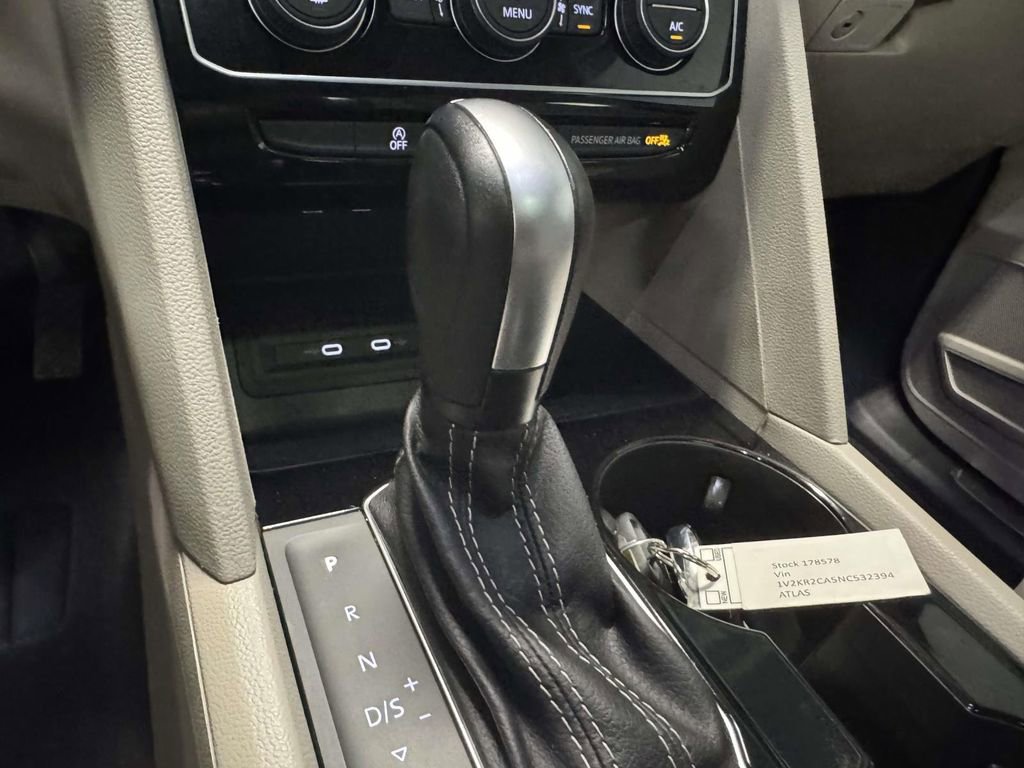 Used 2022 Volkswagen Atlas SE AWD/4WD image 25