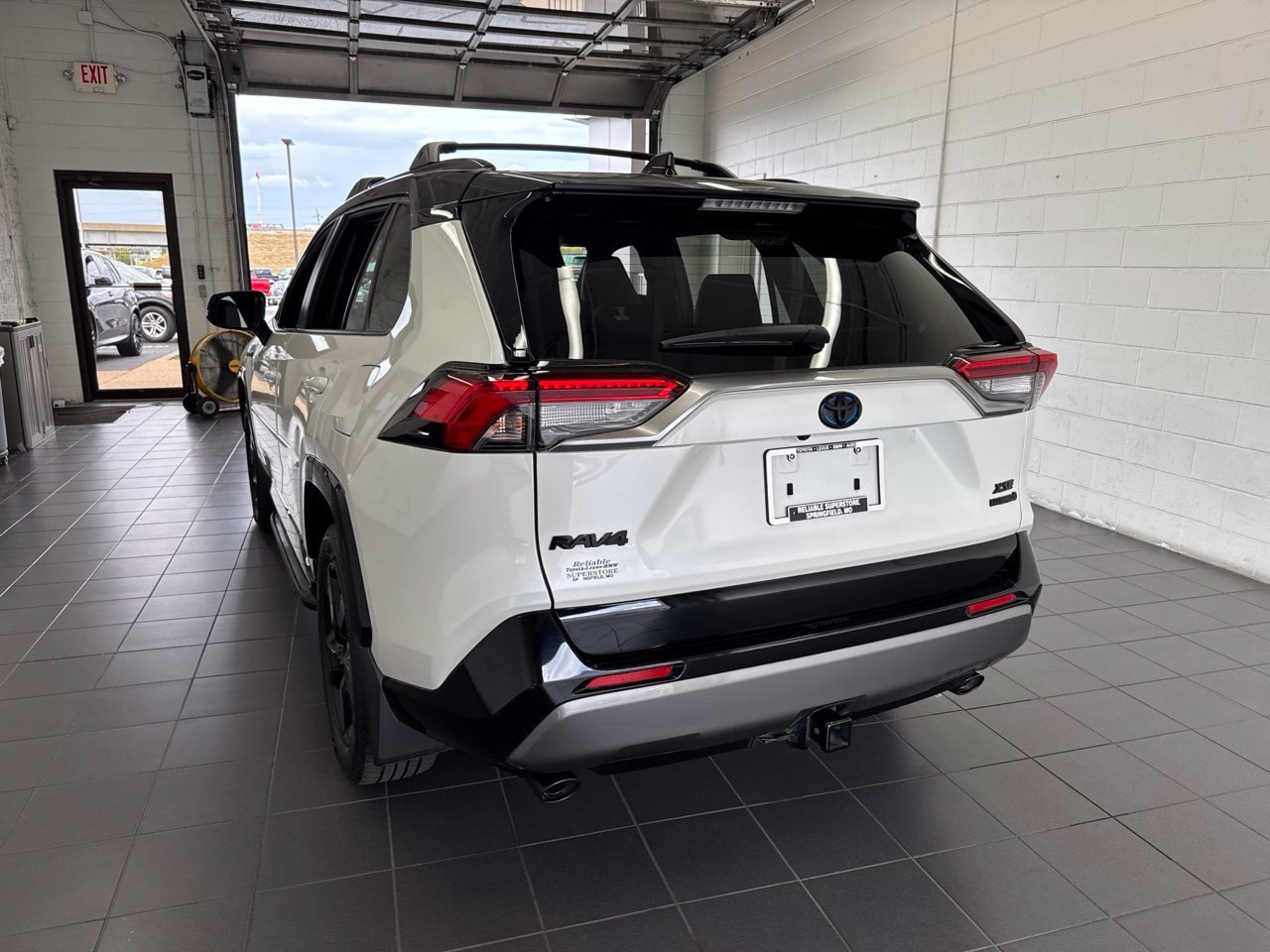 Used 2021 Toyota RAV4 XSE w/ XSE Grade Weather Package AWD/4WD image 6