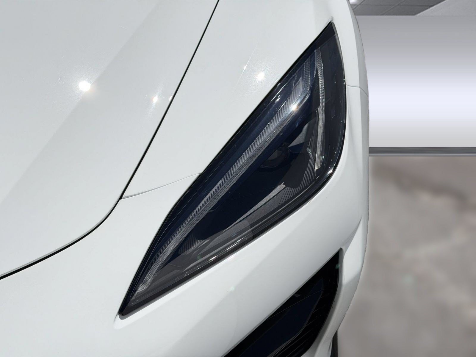 Used 2024 Chevrolet Corvette Z06 RWD image 11