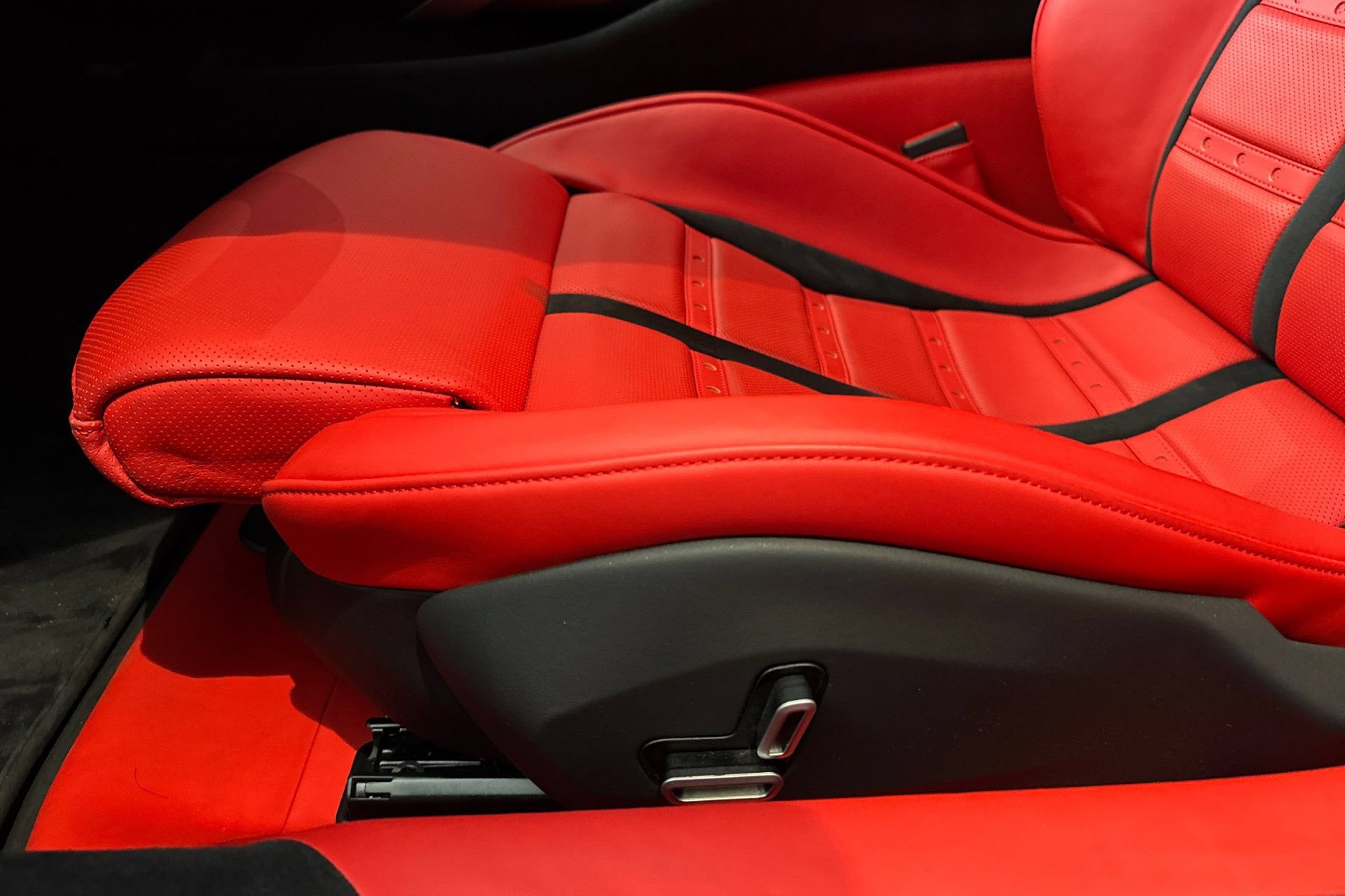 Used 2025 Ferrari 12Cilindri RWD image 14