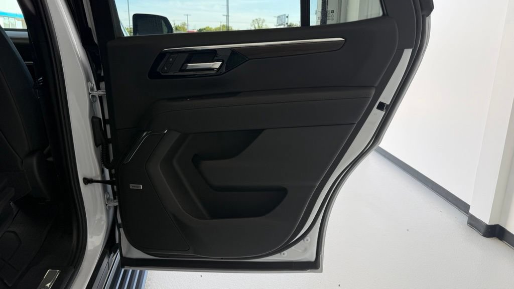 New 2026 Chevrolet Tahoe High Country AWD/4WD image 41