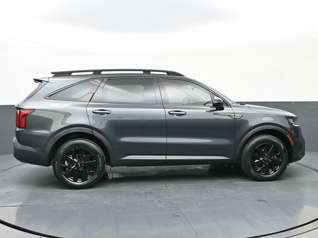 Used 2023 Kia Sorento S w/ Panoramic Sunroof Package image 2