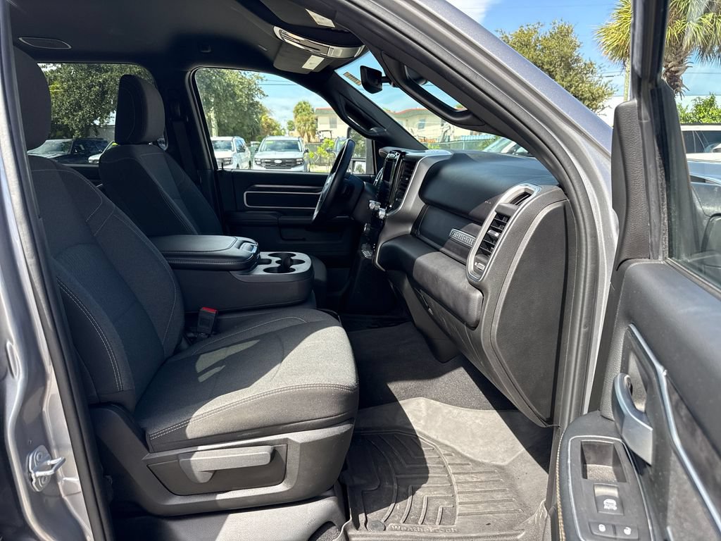 Used 2024 RAM 2500 Big Horn w/ Night Edition AWD/4WD image 26