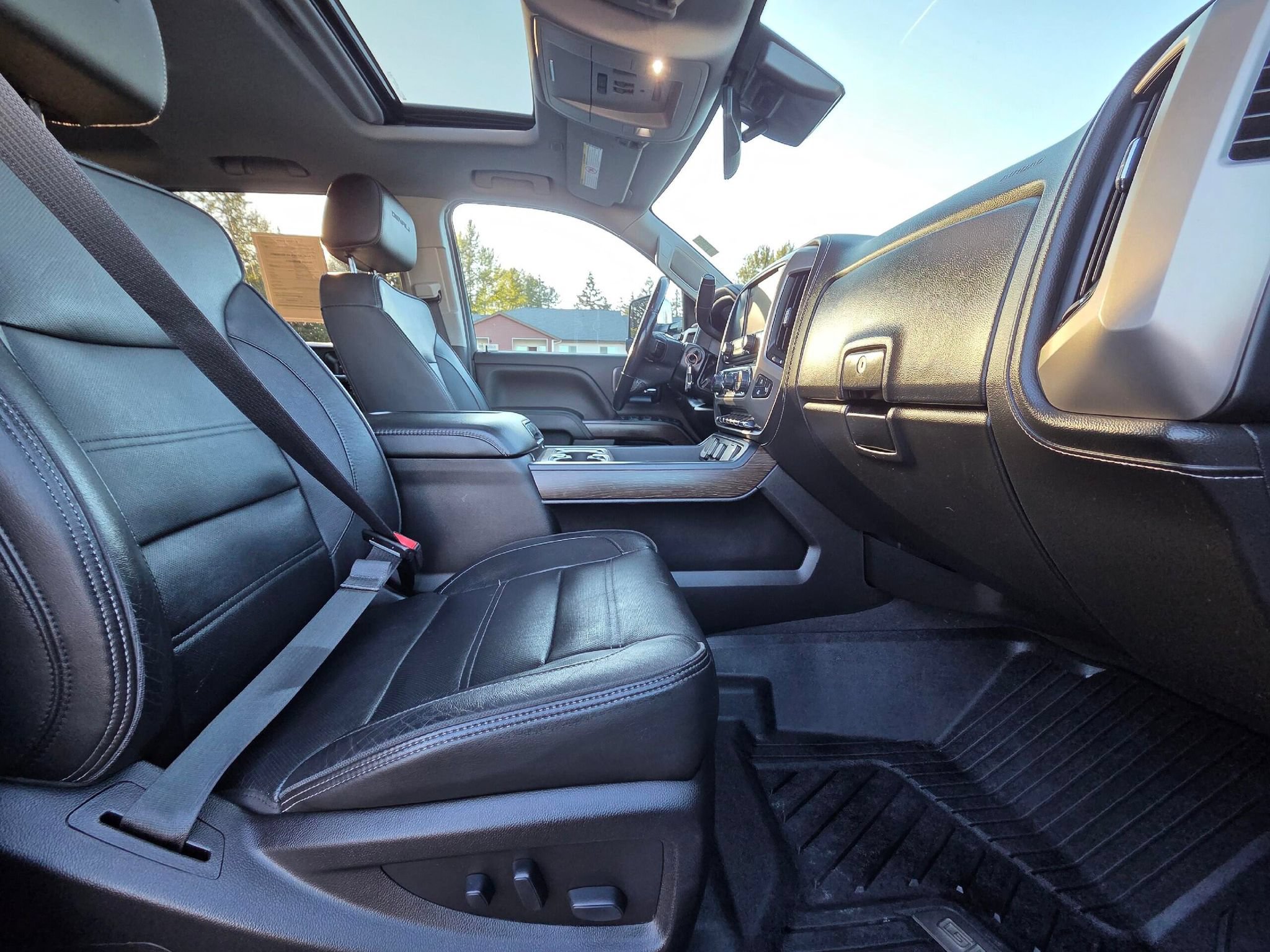 Used 2019 GMC Sierra 2500 Denali AWD/4WD image 31