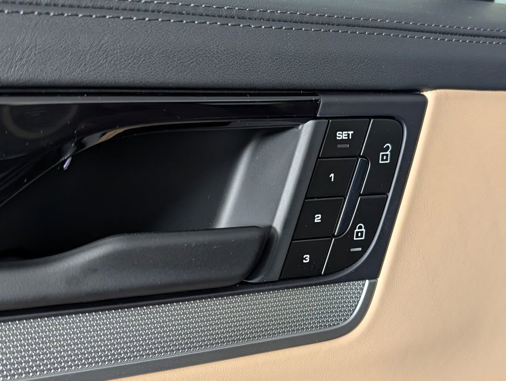 New 2026 Porsche Cayenne Coupe image 26