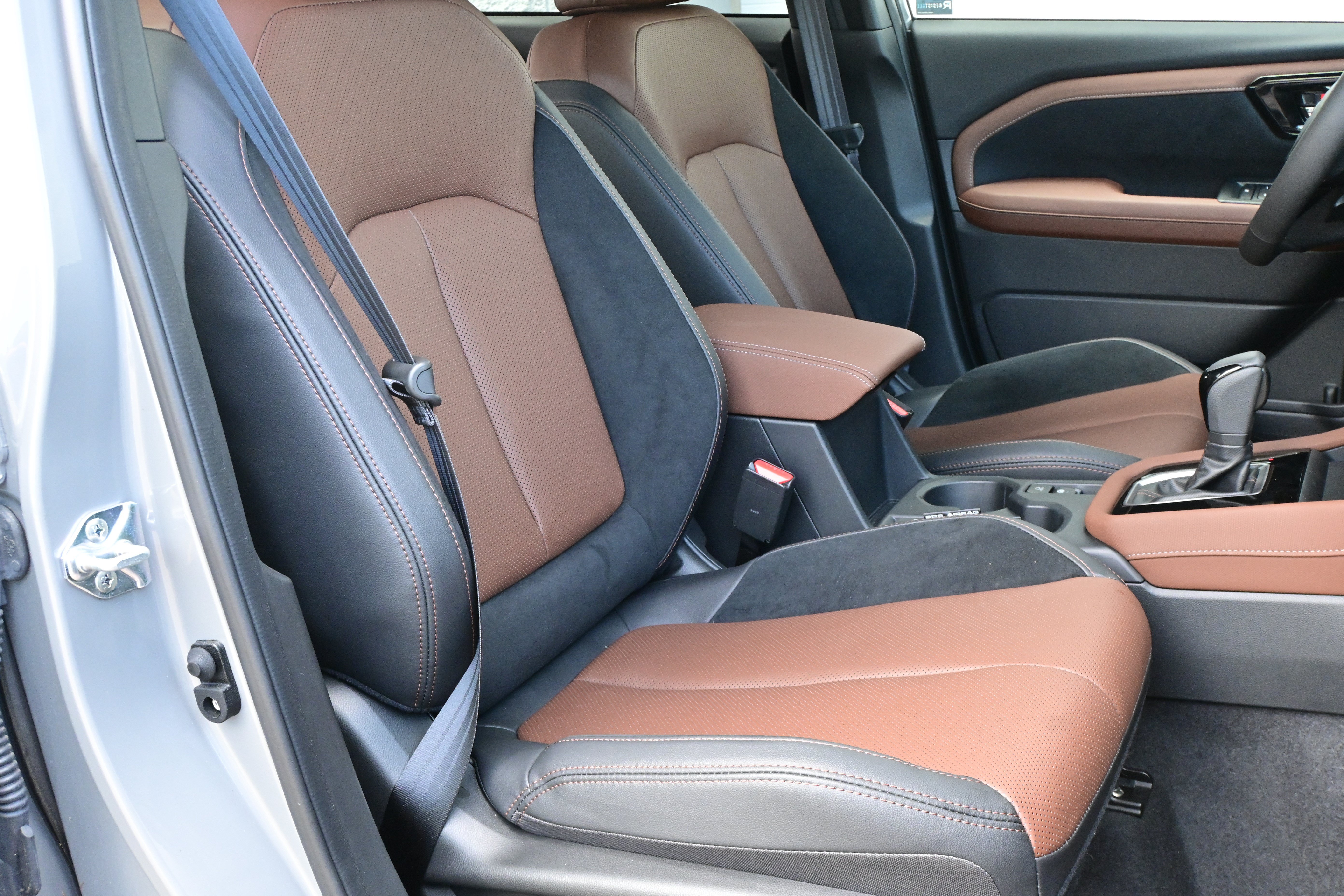 Certified 2025 Subaru Forester Touring AWD/4WD image 35
