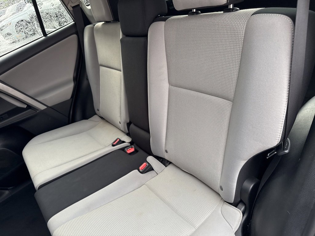Used 2016 Toyota RAV4 XLE image 8