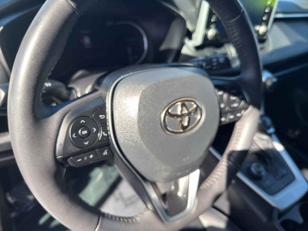 Used 2021 Toyota RAV4 XSE AWD/4WD image 15